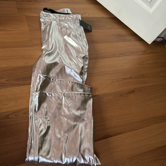 Wild Fable shimmery silver pants size 8-nwt - Picture 1 of 6